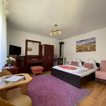 Apartmany Pod Troma Korunami Червены-Клаштор Экстерьер фото
